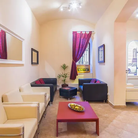 Ξενοδοχείο Lounge