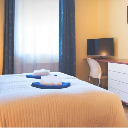 Lounge Szálloda 3*