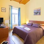 Lounge Szálloda 3*
